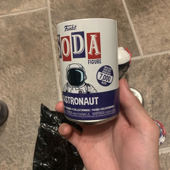 NASA Astronaut Funko Vinyl SODA Figure (International Version) 1/5,800 - Picture 7 of 7